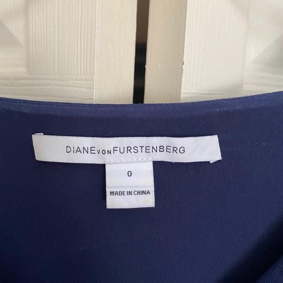 Diane von Furstenberg navy blue dress - Picture 2 of 4